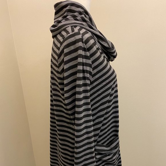 August Silk Cowl Neck Stripe Top Size Large - Picture 4 of 10